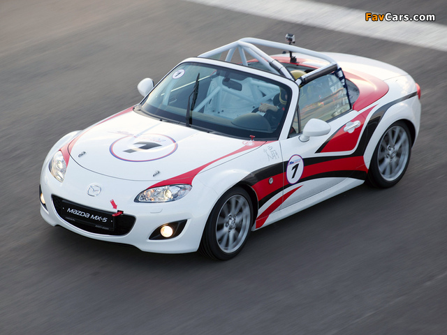 Mazda MX-5 GT Race Car (NC2) 2011 images (640 x 480)