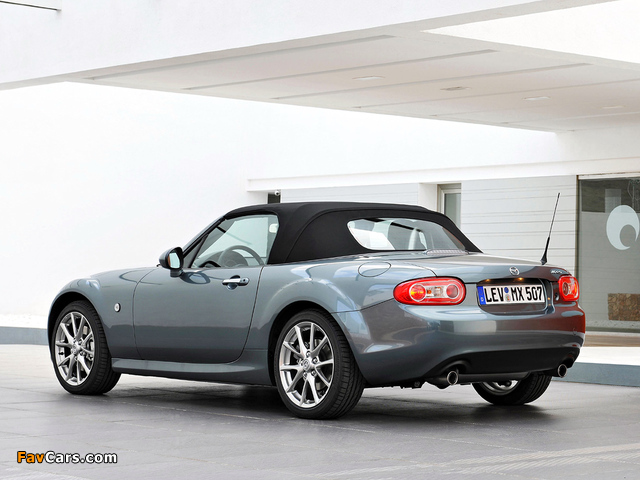 Mazda MX-5 Roadster Kaminari (NC2) 2011 photos (640 x 480)