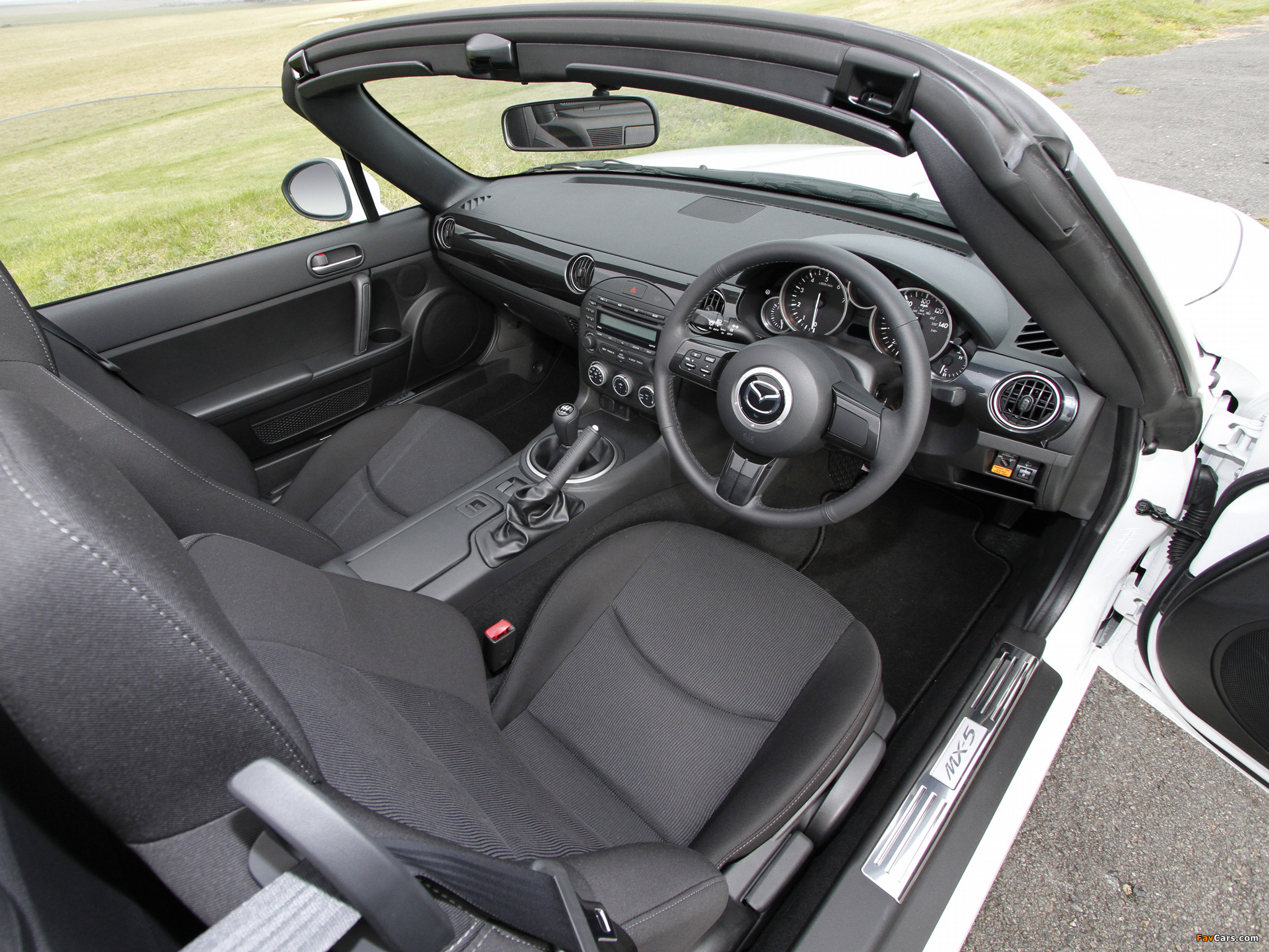 Mazda MX-5 Roadster UK-spec (NC3) 2012 images (2048 x 1536)