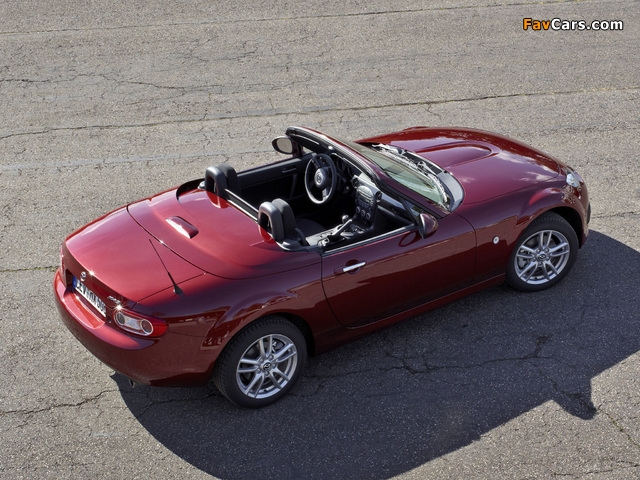 Mazda MX-5 Roadster-Coupe (NC3) 2012 photos (640 x 480)