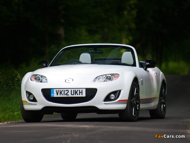 Mazda MX-5 Roadster-Coupe Kuro (NC2) 2012 photos (640 x 480)