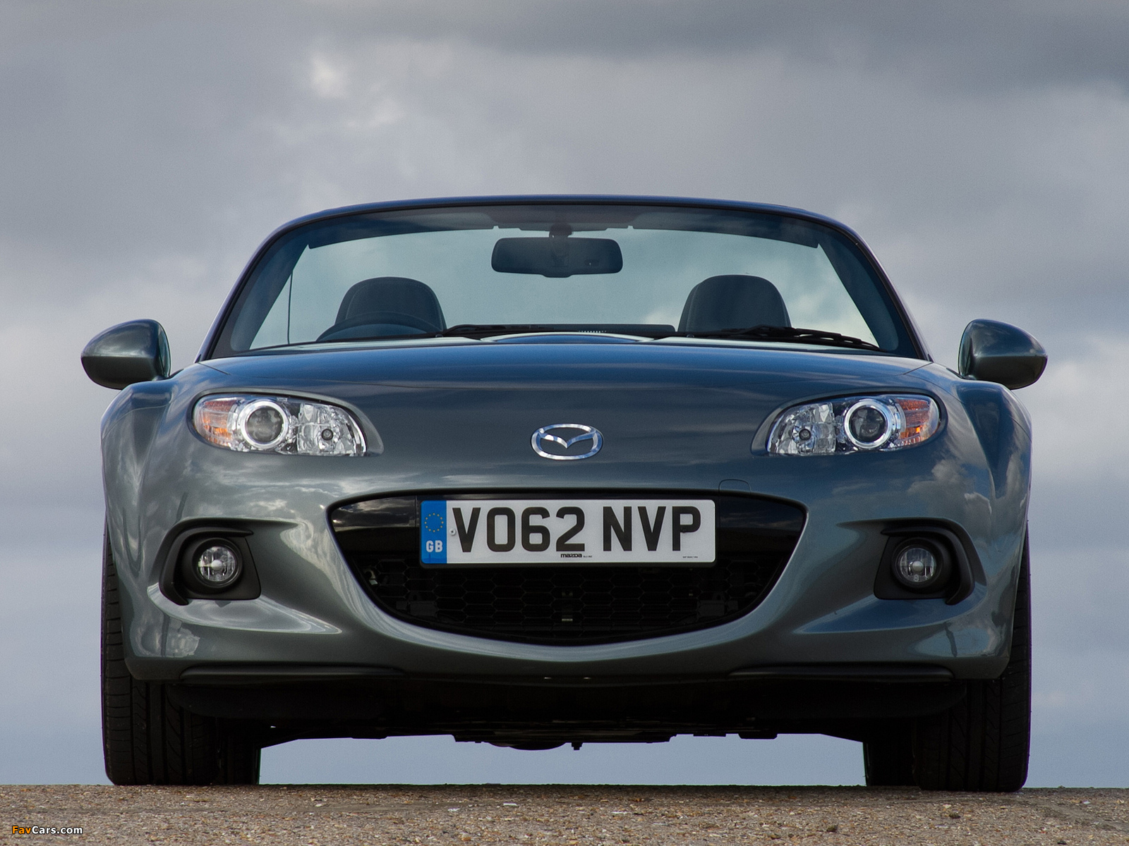 Mazda MX-5 Roadster-Coupe UK-spec (NC3) 2012 wallpapers (1600 x 1200)