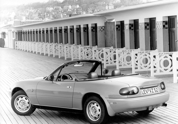 Photos of Mazda MX-5 (NA) 1989–97