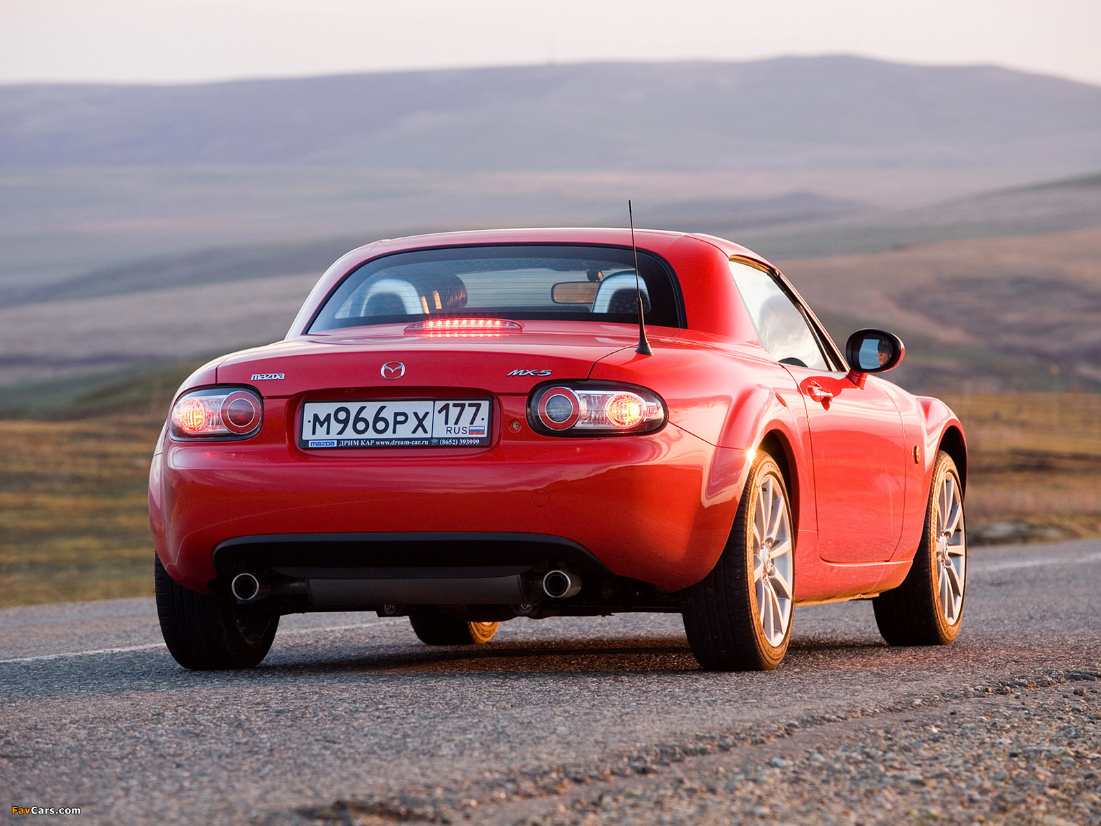Photos of Mazda MX-5 Roadster-Coupe (NC) 2005–08 (1600 x 1200)