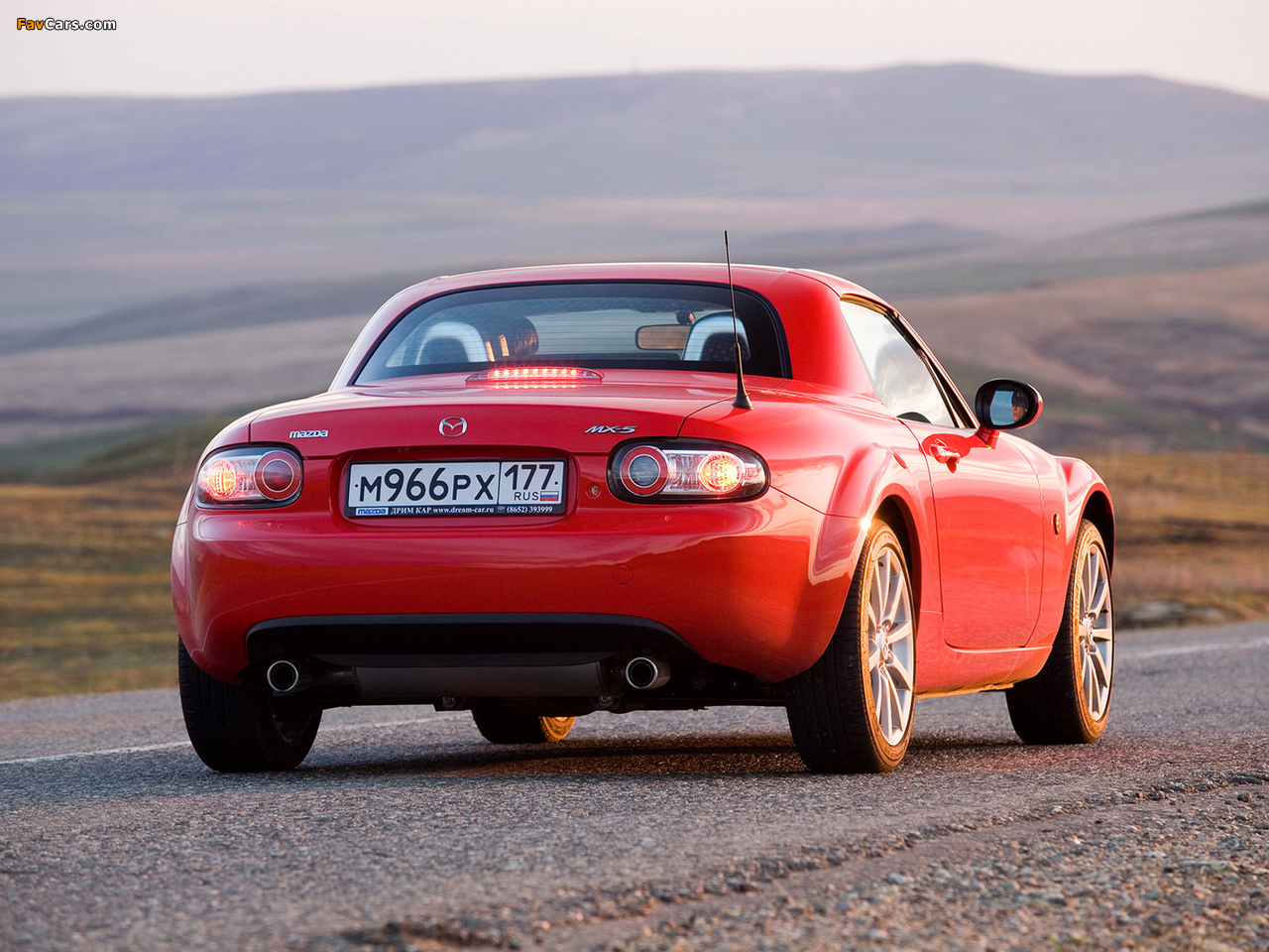 Photos of Mazda MX-5 Roadster-Coupe (NC) 2005–08 (1280 x 960)