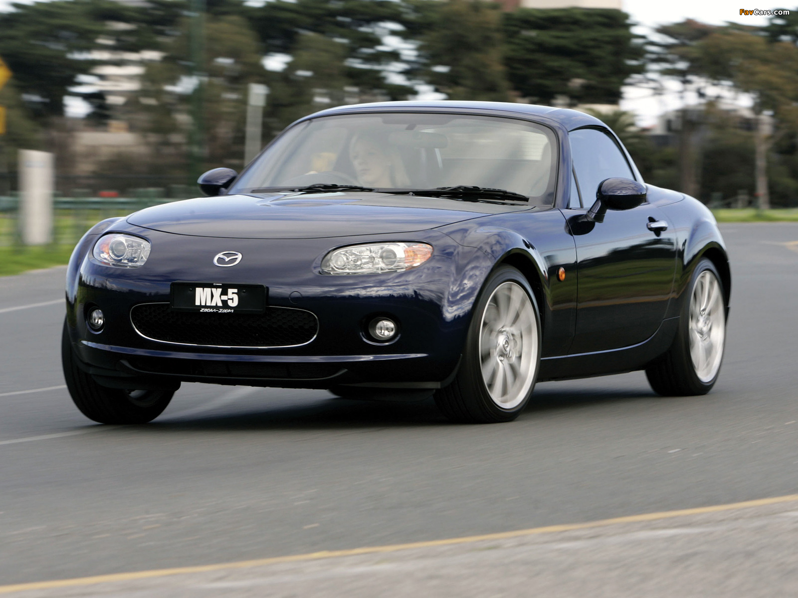 Photos of Mazda MX-5 Roadster-Coupe AU-spec (NC) 2005–08 (1600 x 1200)