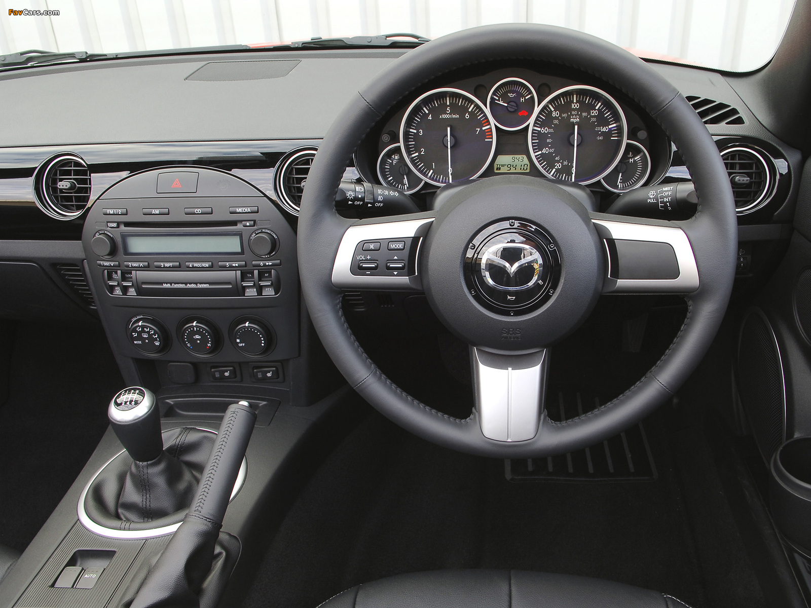 Photos of Mazda MX-5 Roadster UK-spec (NC1) 2005–08 (1600 x 1200)