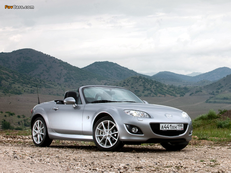 Photos of Mazda MX-5 Roadster-Coupe (NC) 2008 (800 x 600)