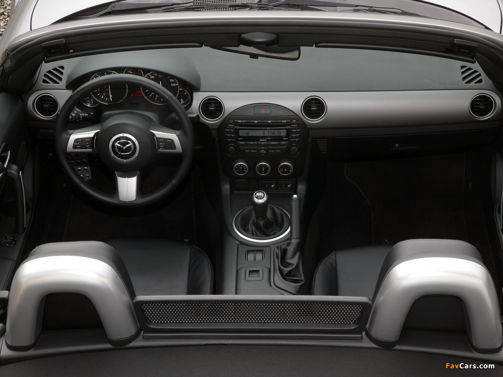 Photos of Mazda MX-5 Roadster (NC2) 2008–12 (1024 x 768)