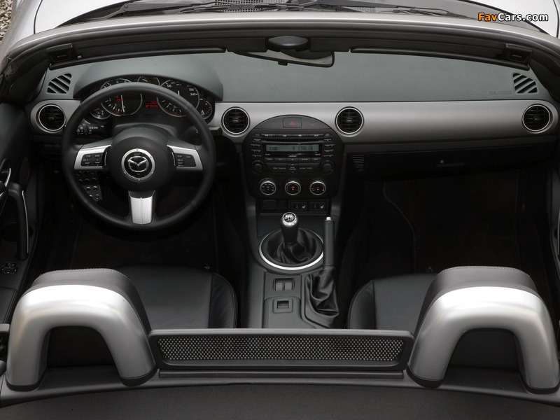 Photos of Mazda MX-5 Roadster (NC2) 2008–12 (800 x 600)
