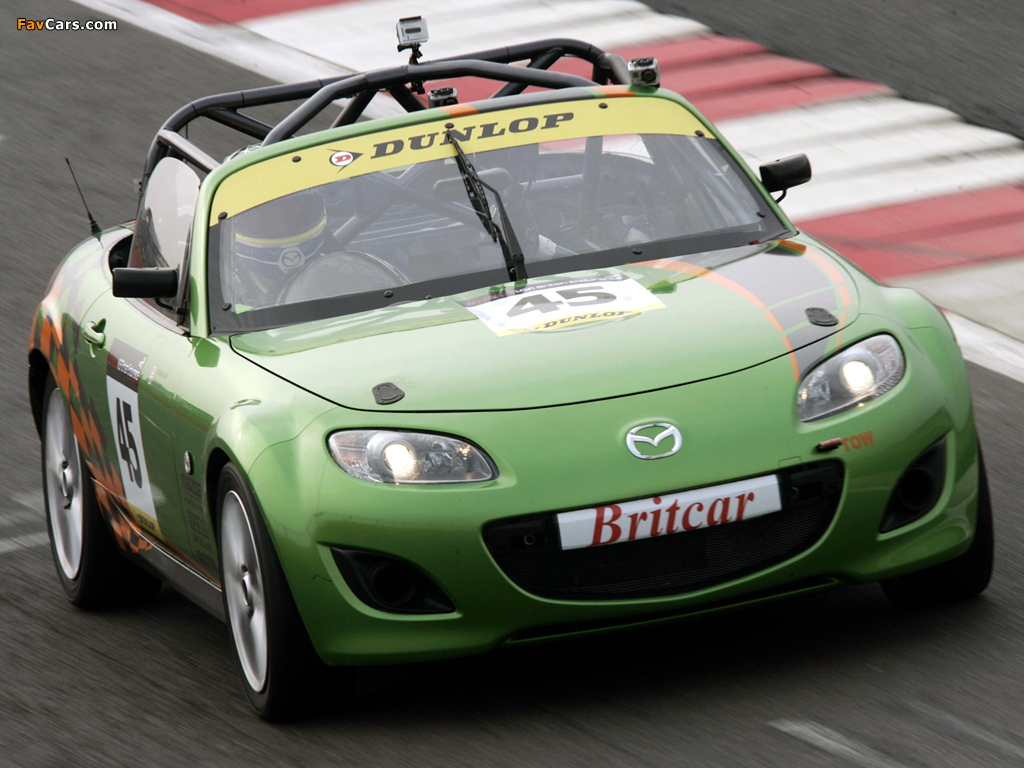 Photos of Mazda MX-5 GT Race Car (NC2) 2011 (1024 x 768)