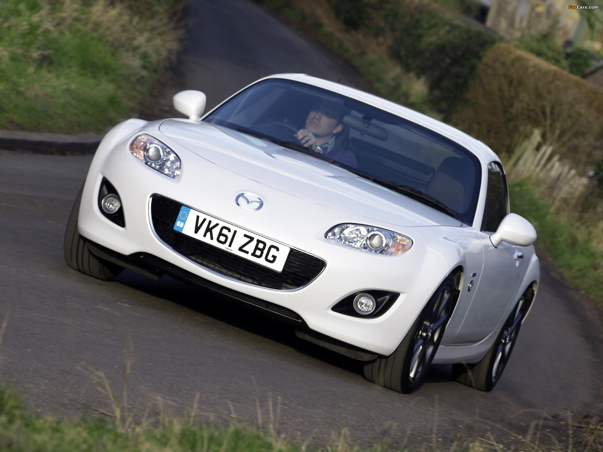 Photos of Mazda MX-5 Roadster-Coupe Venture (NC2) 2012 (2048 x 1536)