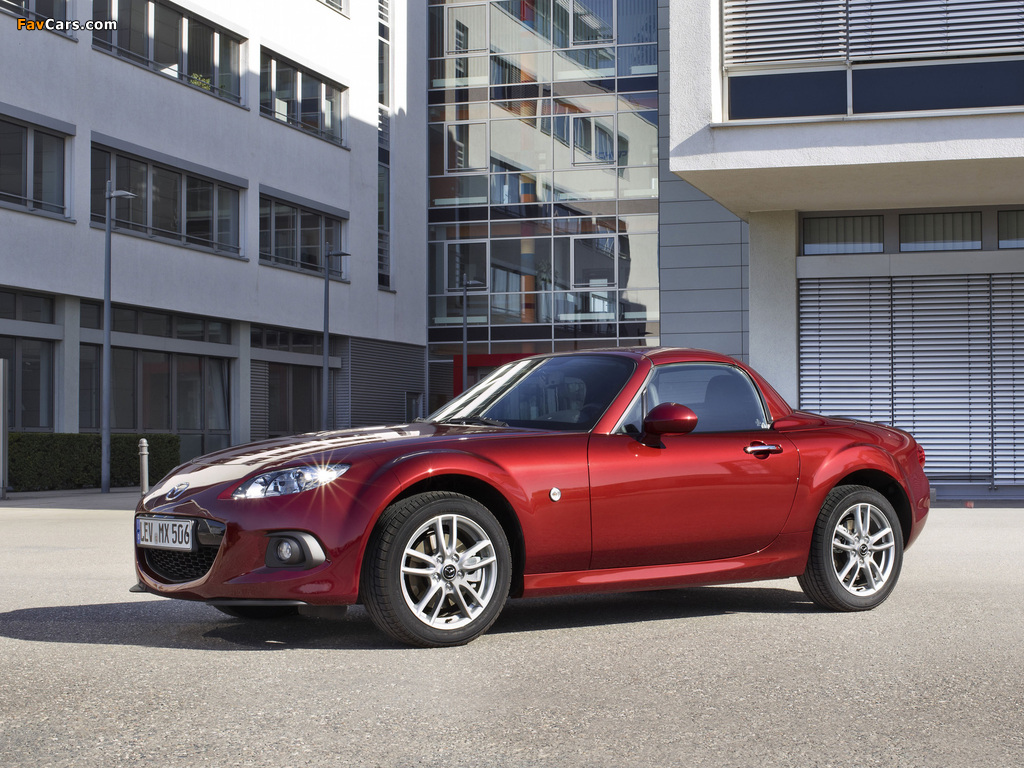 Photos of Mazda MX-5 Roadster-Coupe (NC3) 2012 (1024 x 768)