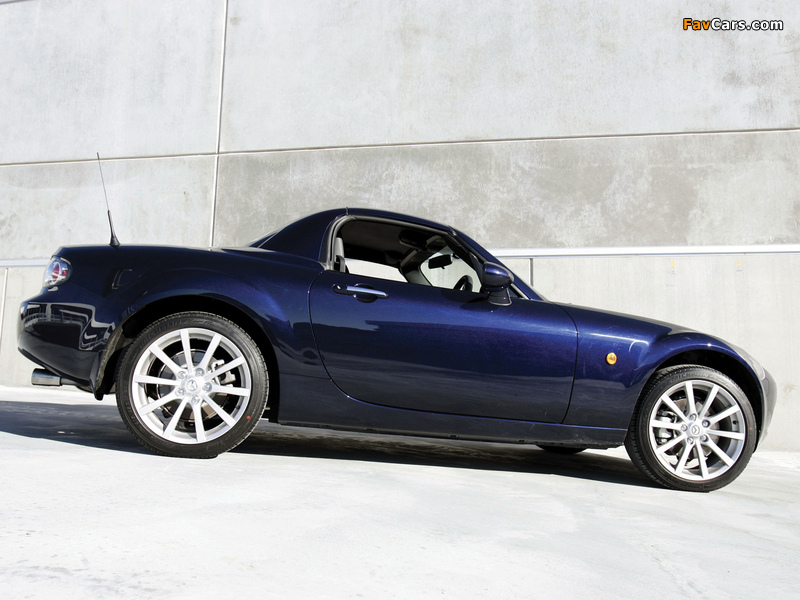 Pictures of Mazda MX-5 Roadster-Coupe AU-spec (NC) 2005–08 (800 x 600)