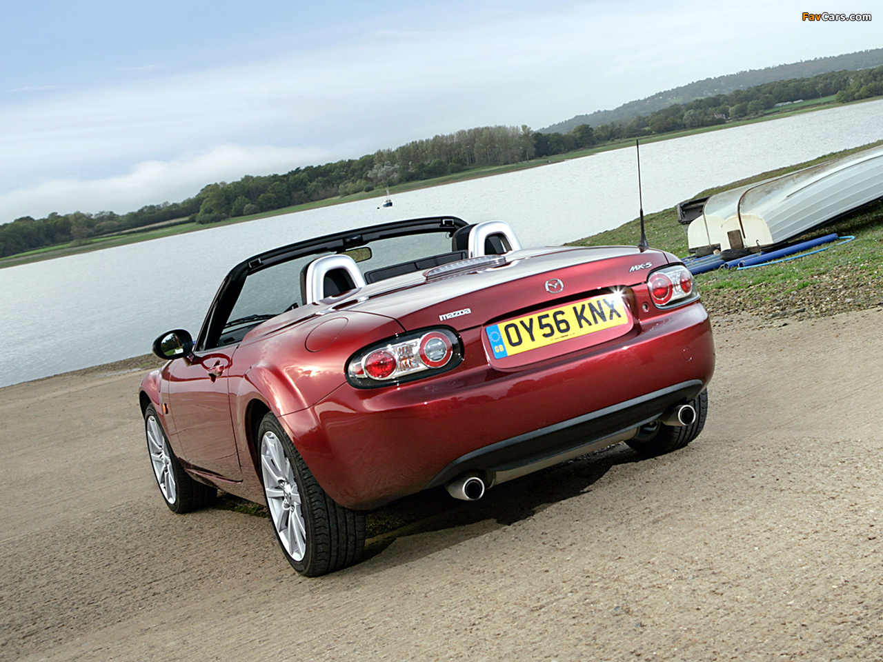 Pictures of Mazda MX-5 Roadster-Coupe UK-spec (NC1) 2005–08 (1280 x 960)