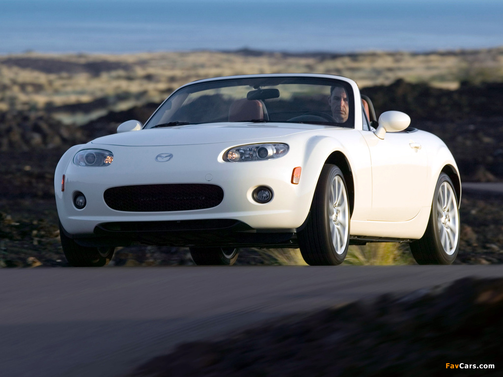 Pictures of Mazda MX-5 Roadster US-spec (NC) 2005–08 (1024 x 768)