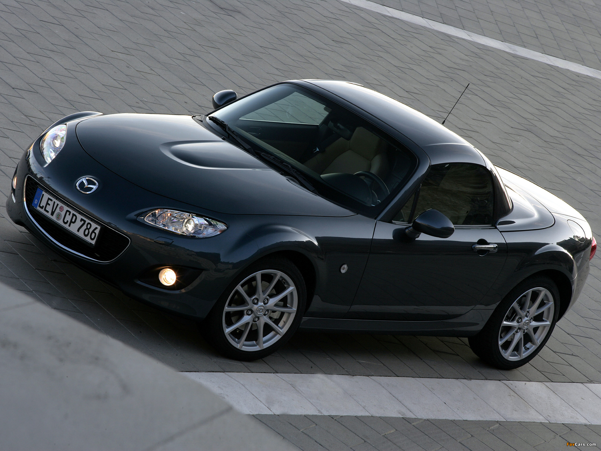 Pictures of Mazda MX-5 Roadster-Coupe (NC) 2008 (2048 x 1536)