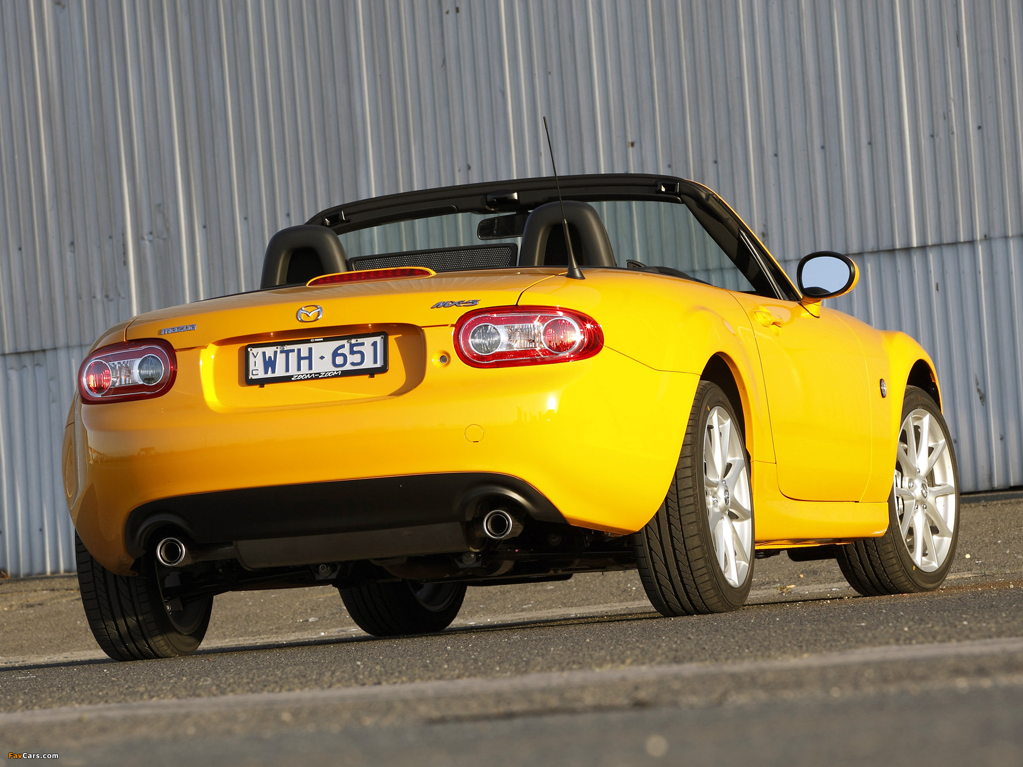 Pictures of Mazda MX-5 Roadster AU-spec (NC2) 2008–12 (2048 x 1536)