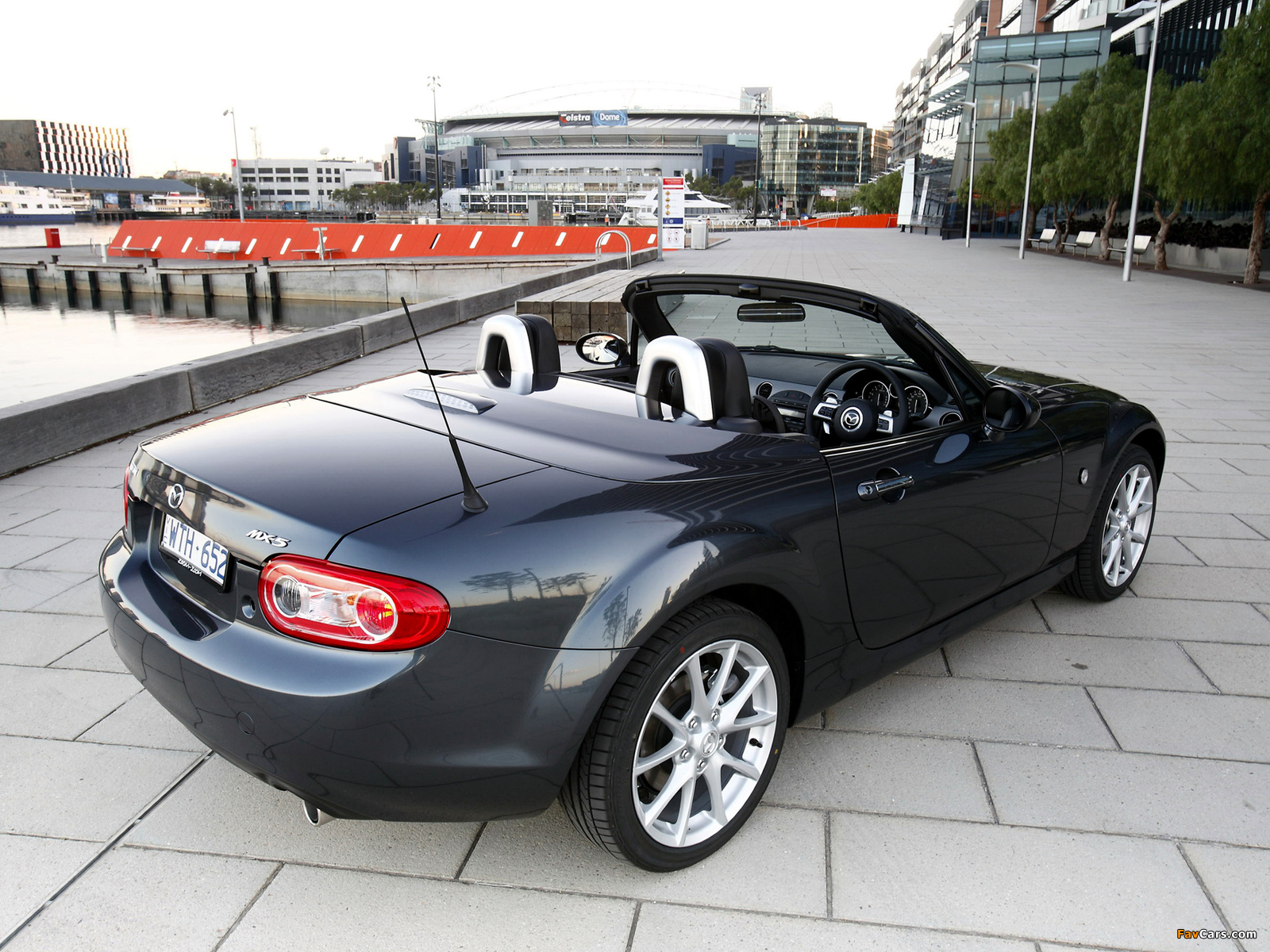 Pictures of Mazda MX-5 Roadster-Coupe AU-spec (NC2) 2008–12 (1600 x 1200)