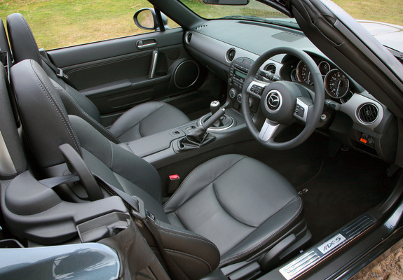 Pictures of Mazda MX-5 Roadster-Coupe UK-spec (NC2) 2008–12