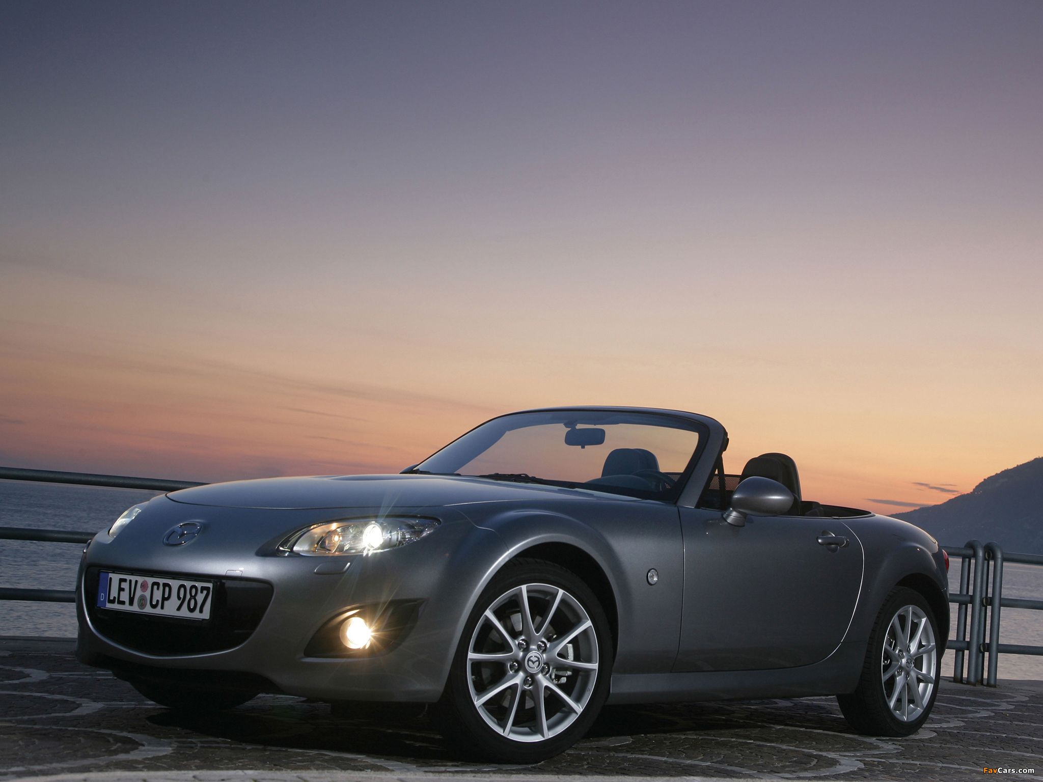 Pictures of Mazda MX-5 Roadster (NC2) 2008–12 (2048 x 1536)