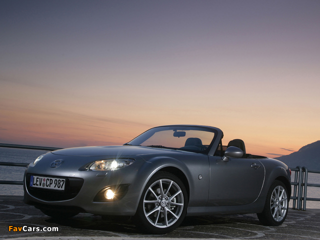 Pictures of Mazda MX-5 Roadster (NC2) 2008–12 (640 x 480)