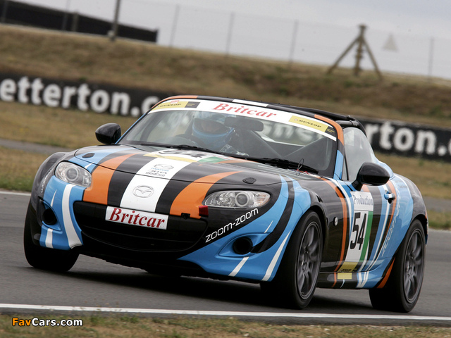 Pictures of Mazda MX-5 GT Race Car (NC2) 2009–10 (640 x 480)