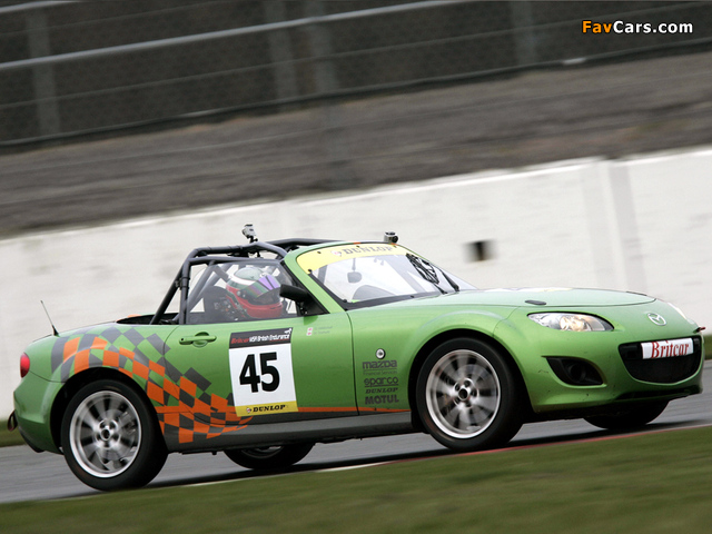 Pictures of Mazda MX-5 GT Race Car (NC2) 2011 (640 x 480)