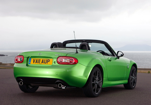 Pictures of Mazda MX-5 Roadster-Coupe Sport Black UK-spec (NC2) 2011