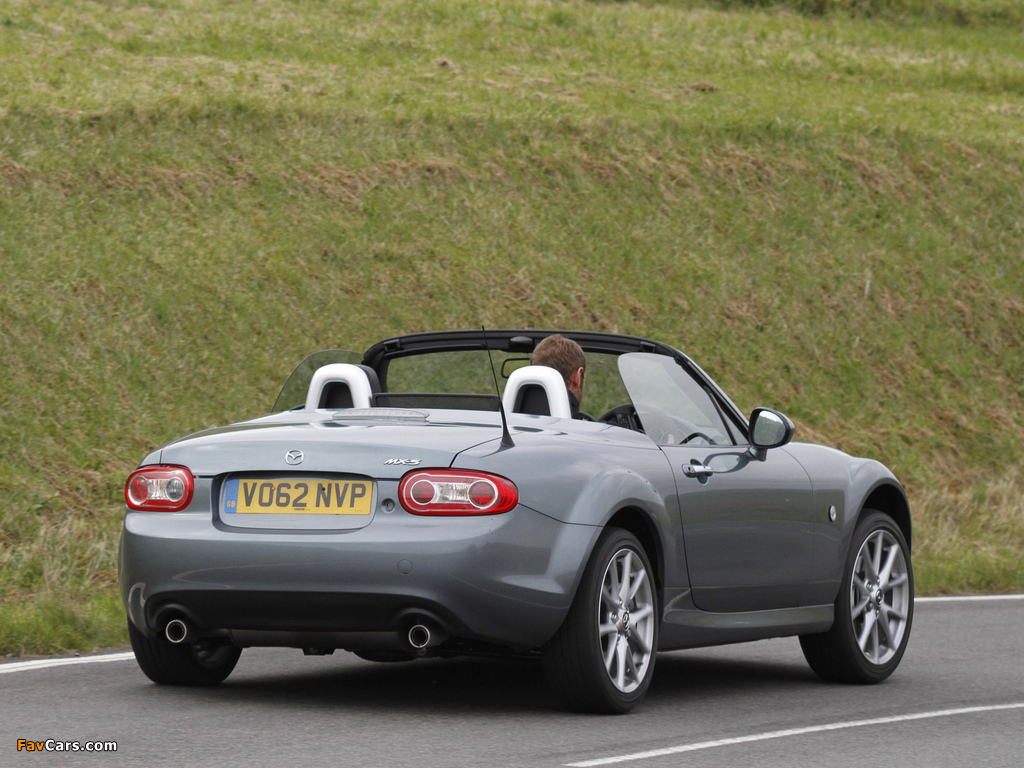 Pictures of Mazda MX-5 Roadster-Coupe UK-spec (NC3) 2012 (1024 x 768)