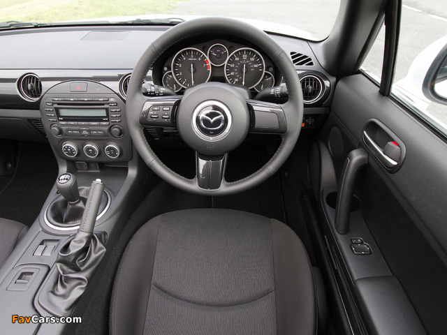 Pictures of Mazda MX-5 Roadster UK-spec (NC3) 2012 (640 x 480)