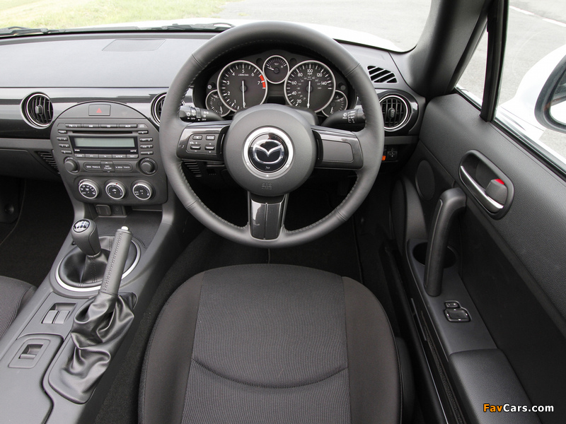 Pictures of Mazda MX-5 Roadster UK-spec (NC3) 2012 (800 x 600)