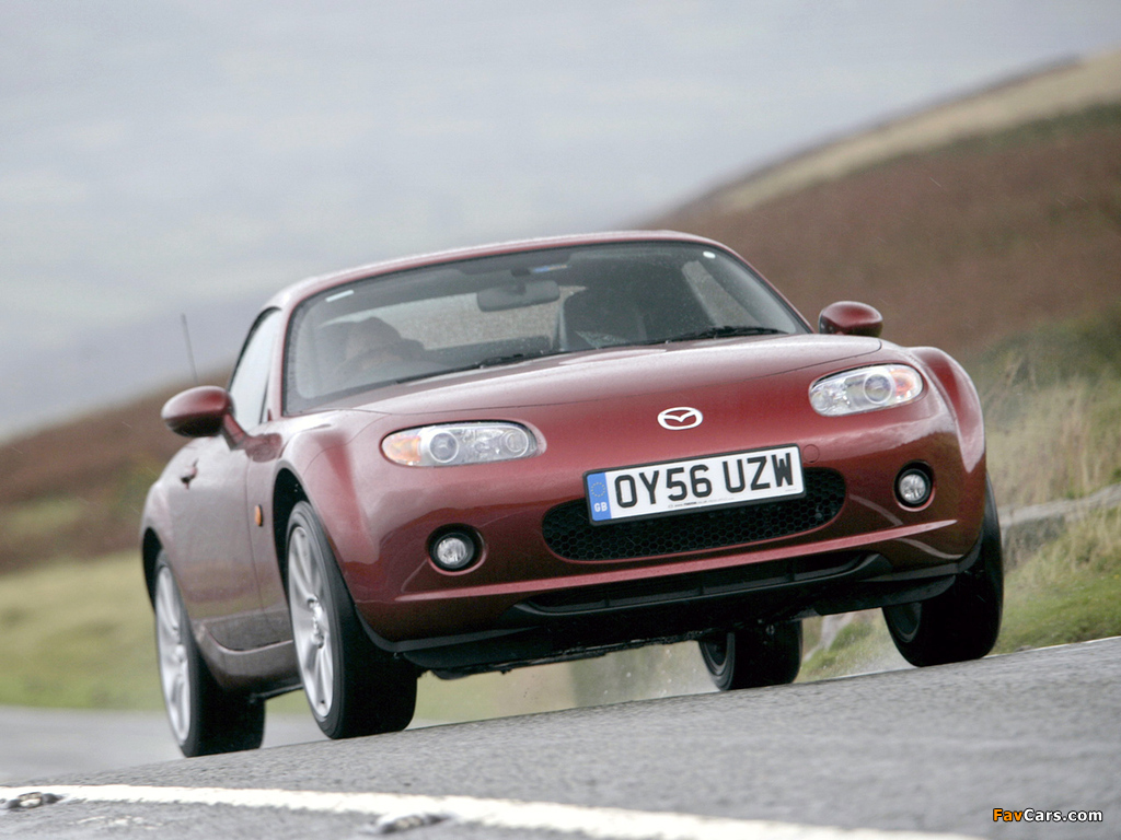 Mazda MX-5 Roadster-Coupe UK-spec (NC1) 2005–08 wallpapers (1024 x 768)