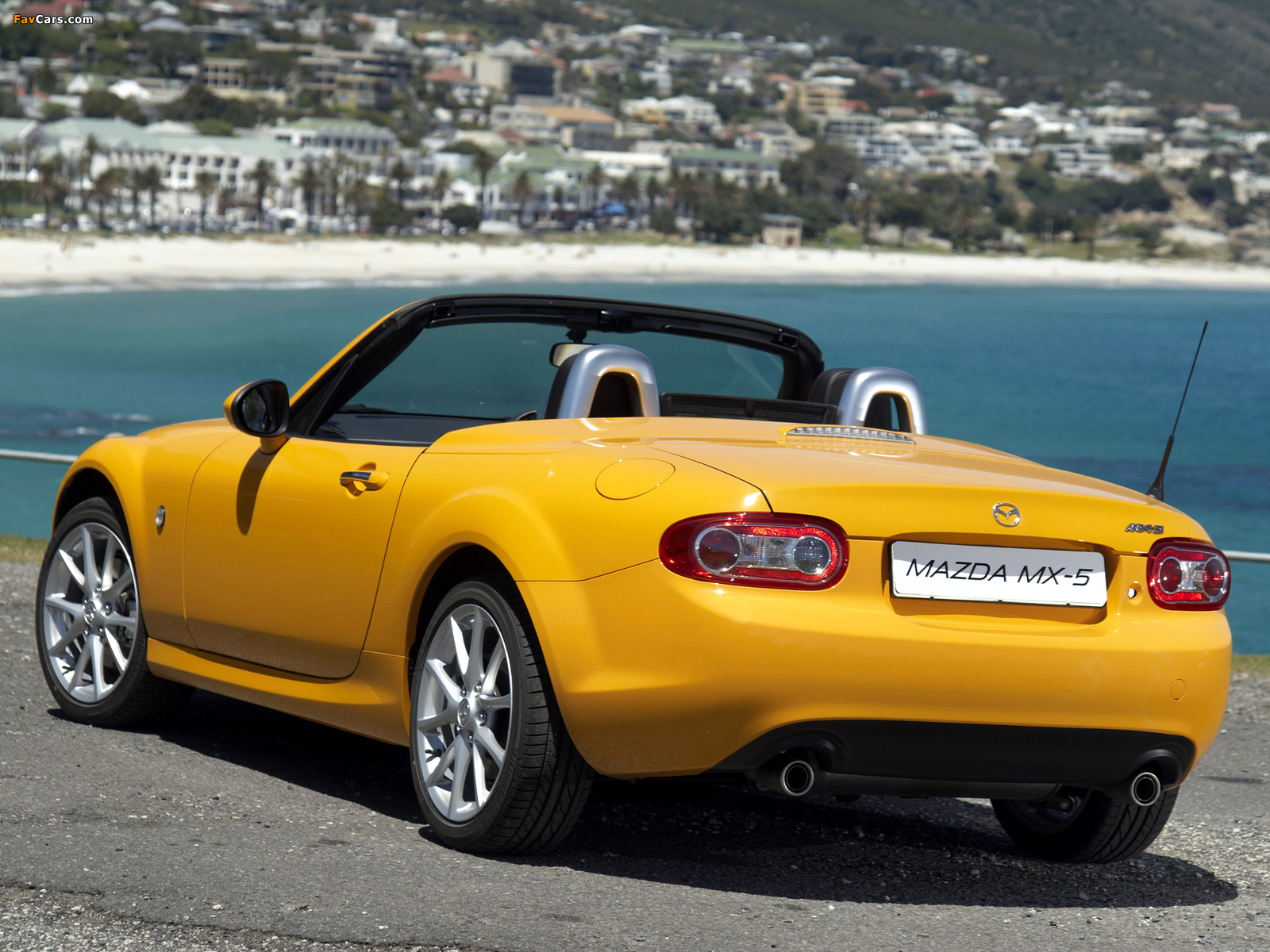 Mazda MX-5 Roadster-Coupe ZA-spec (NC2) 2008–12 wallpapers (1600 x 1200)