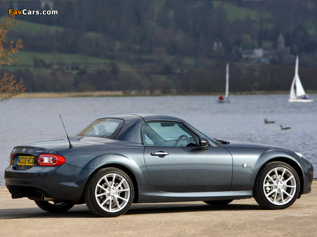 Mazda MX-5 Roadster-Coupe UK-spec (NC2) 2008–12 wallpapers (640 x 480)