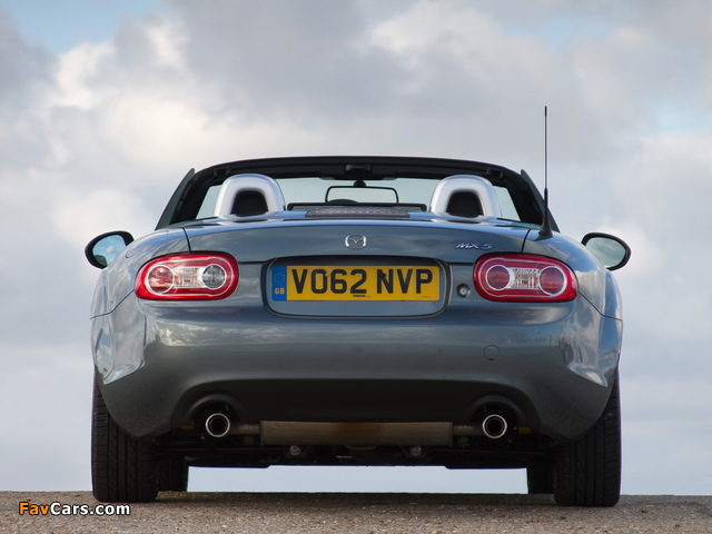 Mazda MX-5 Roadster-Coupe UK-spec (NC3) 2012 wallpapers (640 x 480)