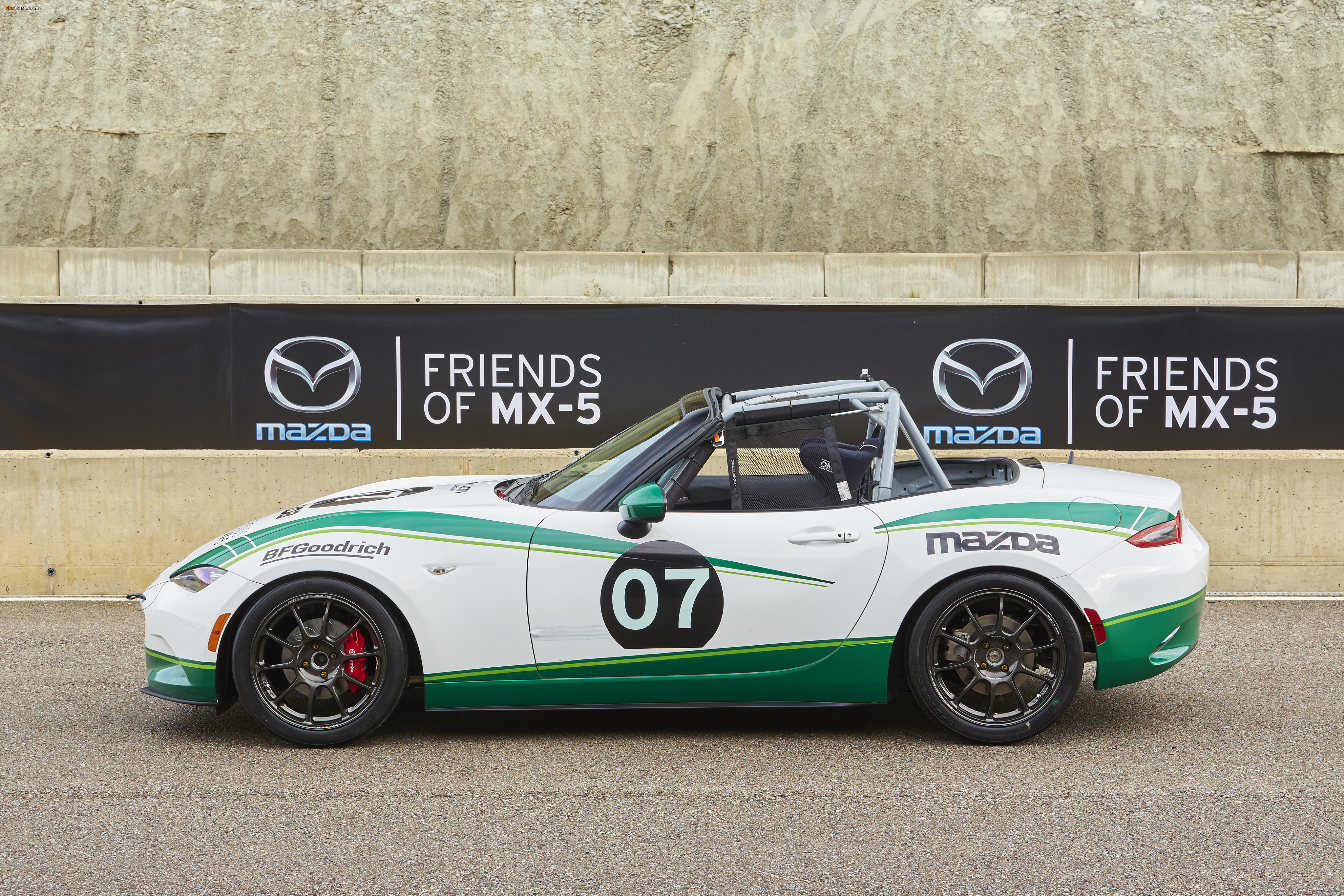 Mazda MX-5 Cup (ND) 2015 wallpapers (4096 x 2731)