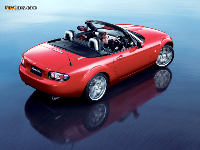 Images of Mazda Roadster 3rd Generation Limited 2005 (640 x 480)