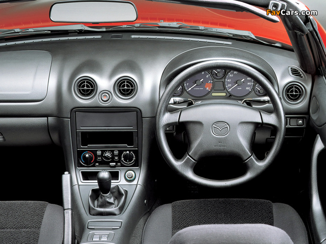 Mazda Roadster 1997 wallpapers (640 x 480)