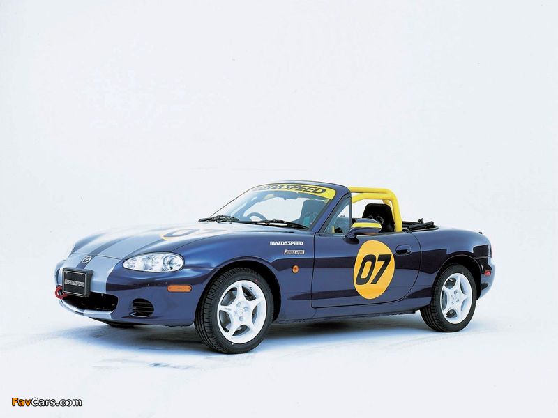 Mazdaspeed Roadster NR-A (NB6C) 2001–02 wallpapers (800 x 600)