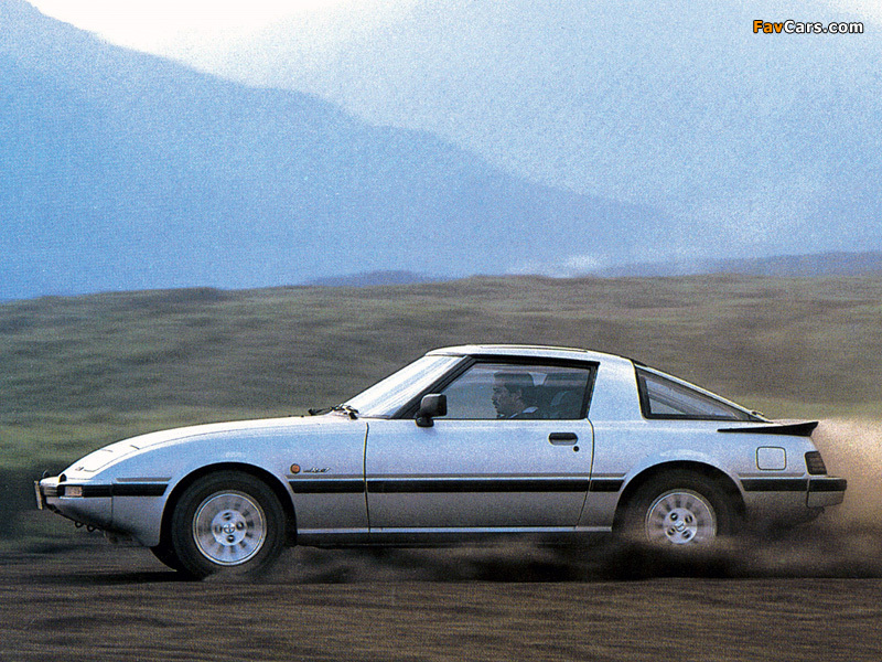 Mazda RX-7 (SA) 1981–85 images (800 x 600)