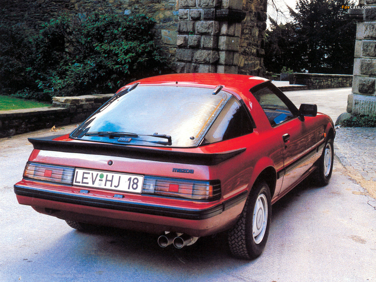Mazda RX-7 (SA) 1981–85 photos (1280 x 960)