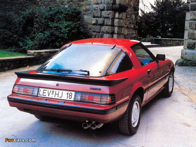 Mazda RX-7 (SA) 1981–85 photos (640 x 480)