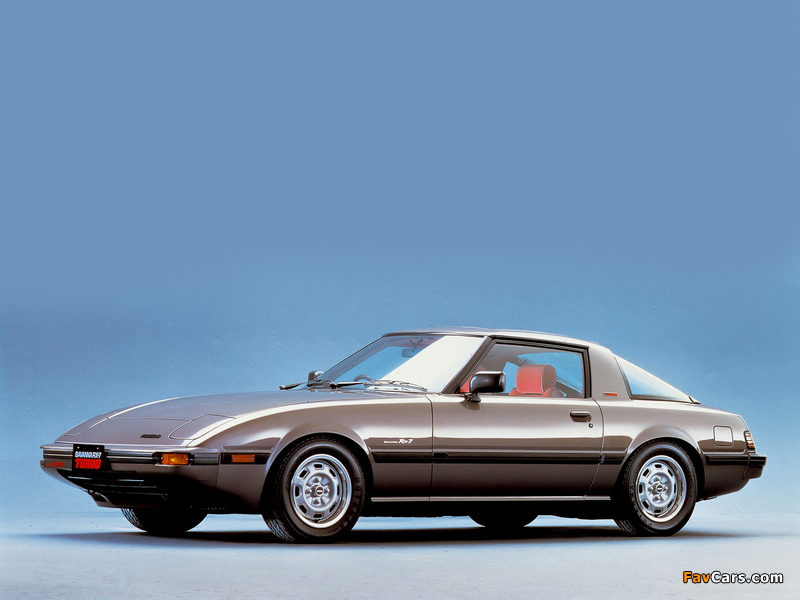 Mazda Savanna RX-7 Turbo 1983–85 photos (800 x 600)