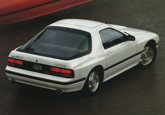 Mazda Savanna RX-7 (FC) 1985–91 wallpapers