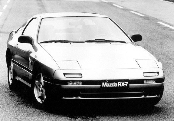 Mazda RX-7 (FC) 1985–91 wallpapers