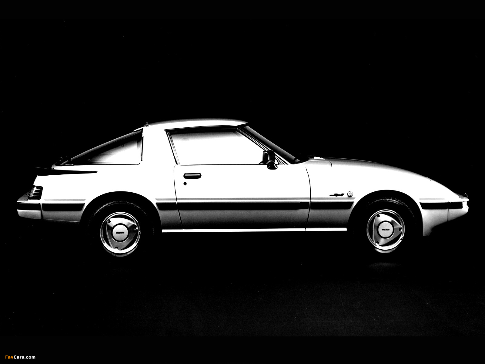 Photos of Mazda RX-7 (SA) 1981–85 (1600 x 1200)
