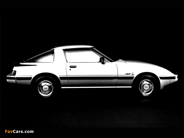 Photos of Mazda RX-7 (SA) 1981–85 (640 x 480)