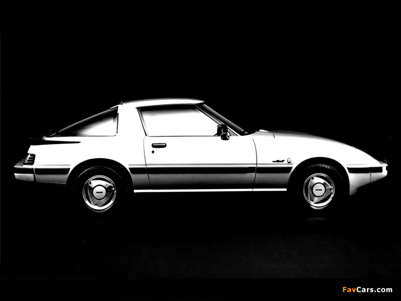 Photos of Mazda RX-7 (SA) 1981–85 (800 x 600)