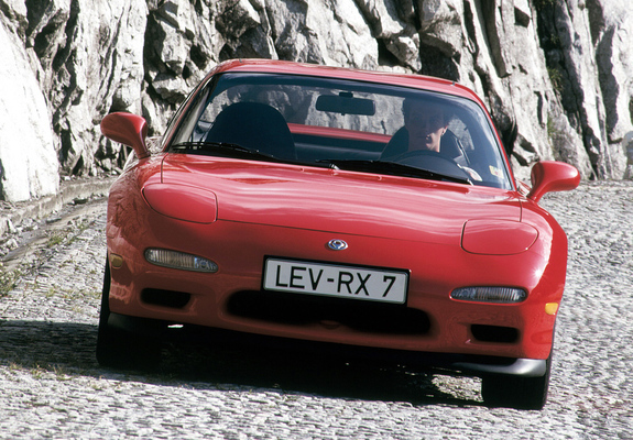 Photos of Mazda RX-7 (FD) 1991–2002